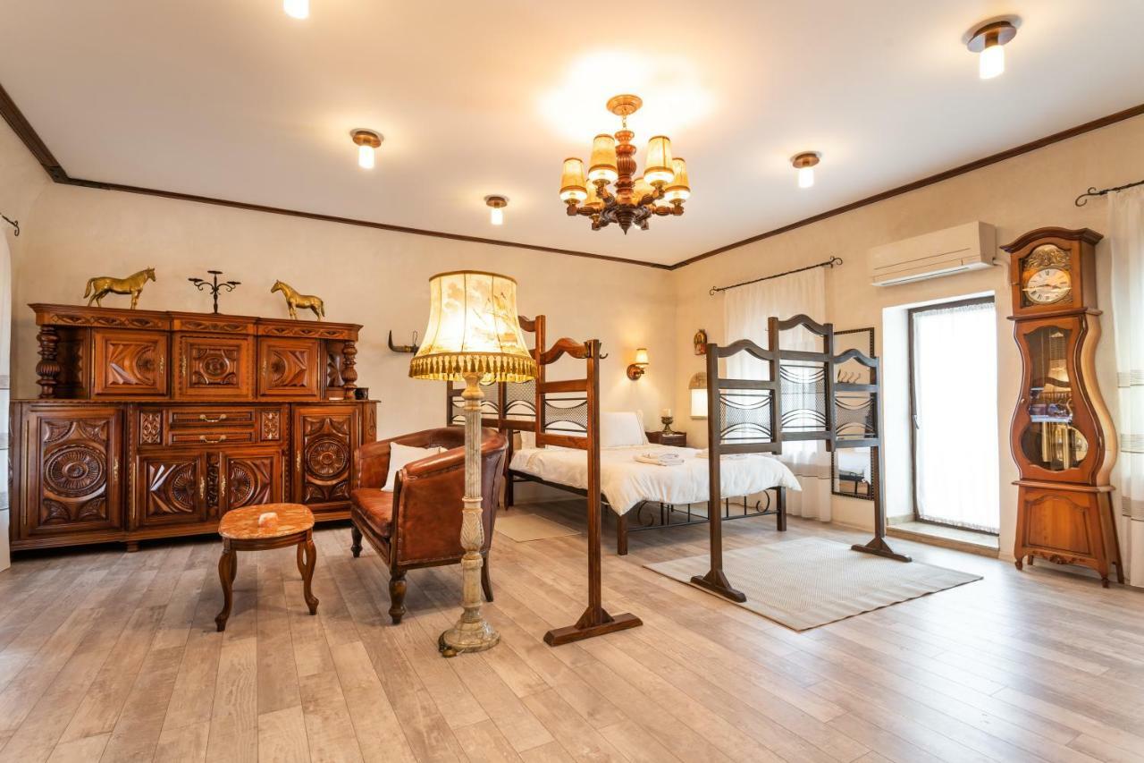 וליקו טורנובו Historic Apartment In The Heart Of The City מראה חיצוני תמונה