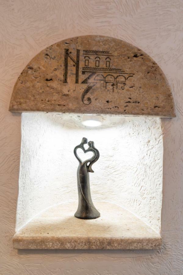 וליקו טורנובו Historic Apartment In The Heart Of The City מראה חיצוני תמונה