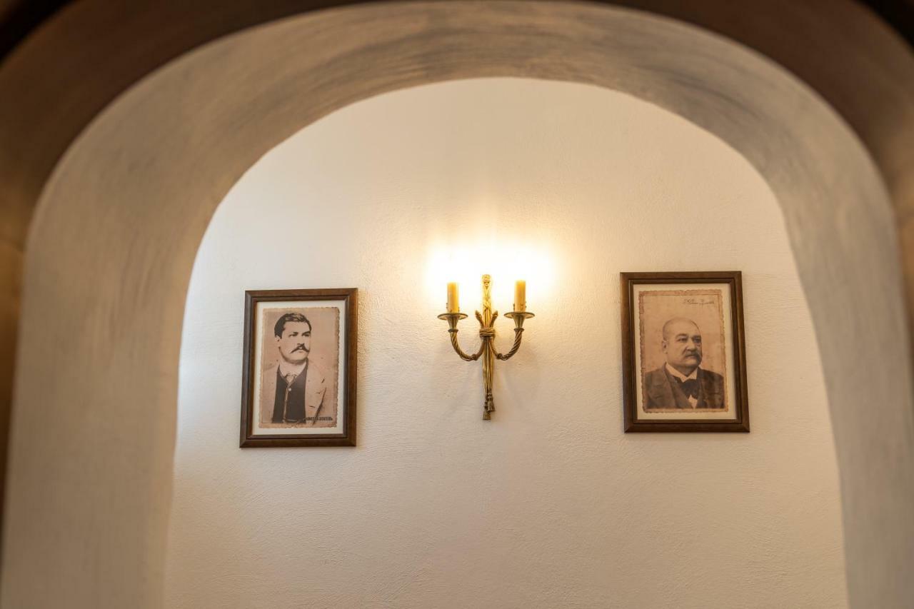 וליקו טורנובו Historic Apartment In The Heart Of The City מראה חיצוני תמונה